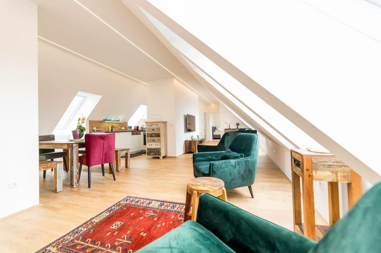 Grosse Dachgeschosswohnung Im Herzen Von 그라츠 외부 사진